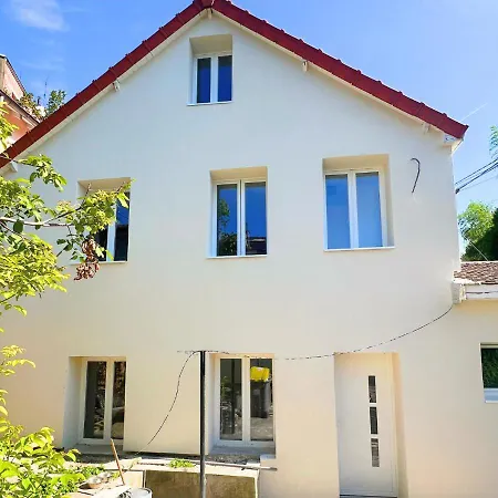 New 2 Bedroom House 15mins From Paris By Train * Sarcelles