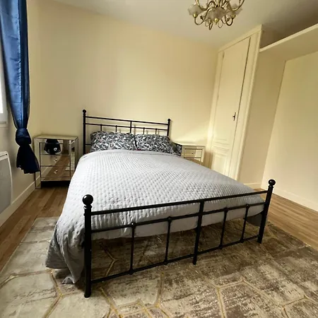 Holiday home New 2 Bedroom House 15mins From Paris By Train Sarcelles